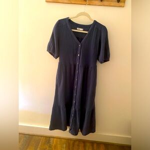 Medium Cotton Gauze Midi Dress. Nursing and maternity friendly!